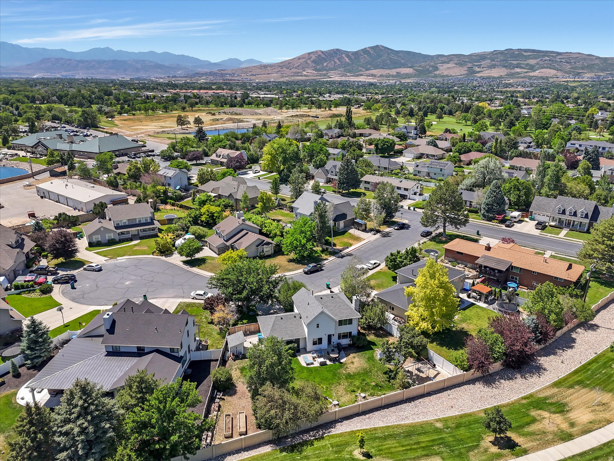ALPINE COUNTRY - Residential