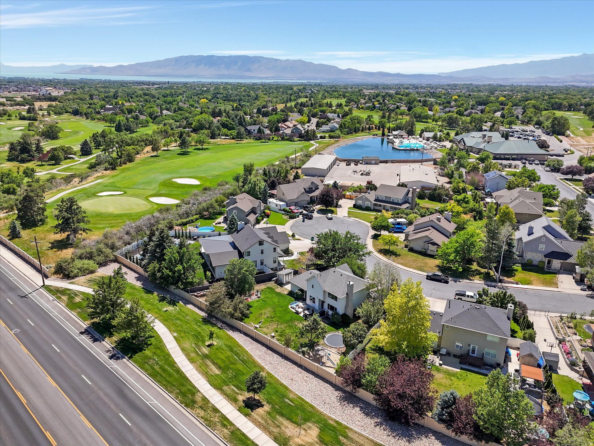 ALPINE COUNTRY - Residential