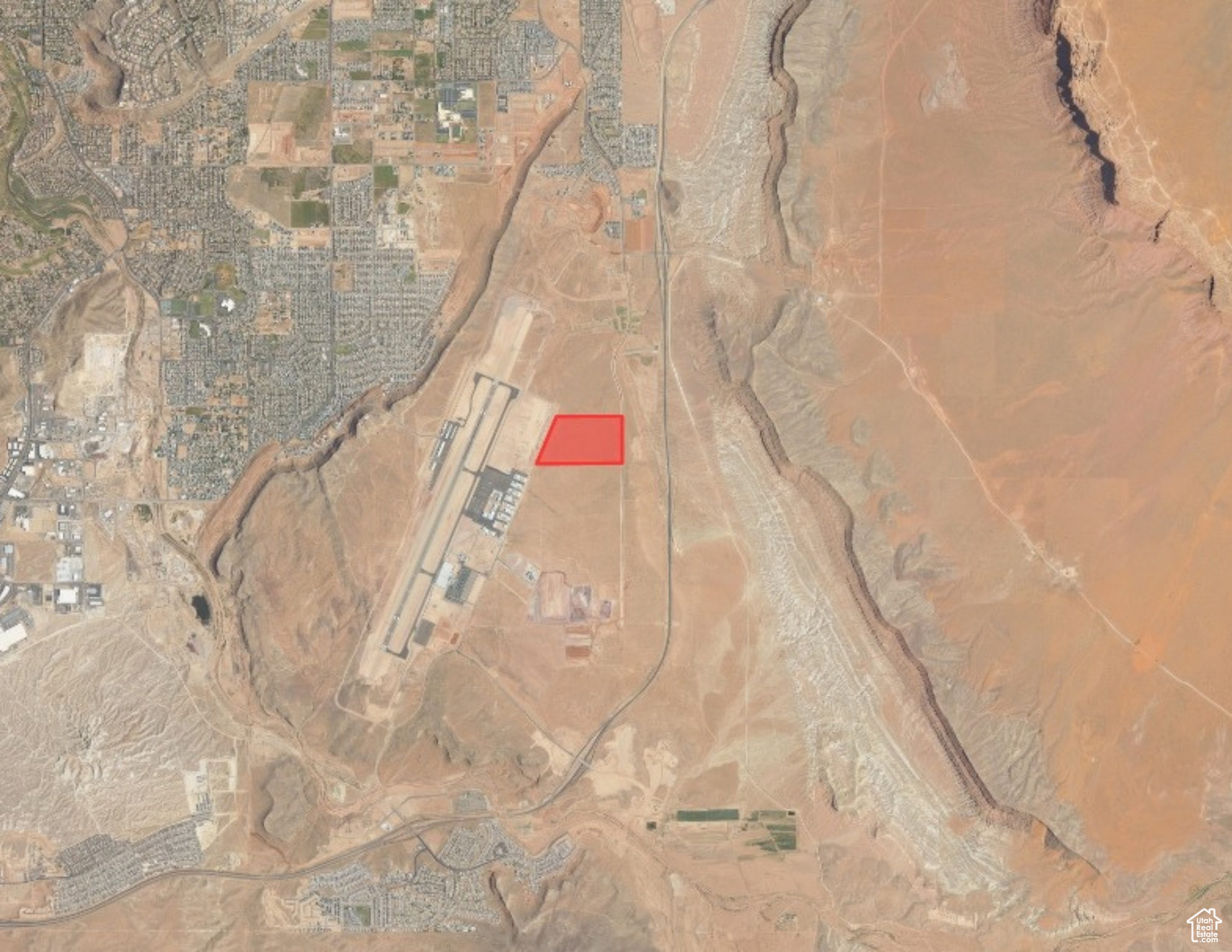 This listing is for 28.25% interest in this amazing property with fantastic possibilities. Possible runway access for a mixed use sky park. Plenty of details and due diligence already in place. Please call for more information and private showing.