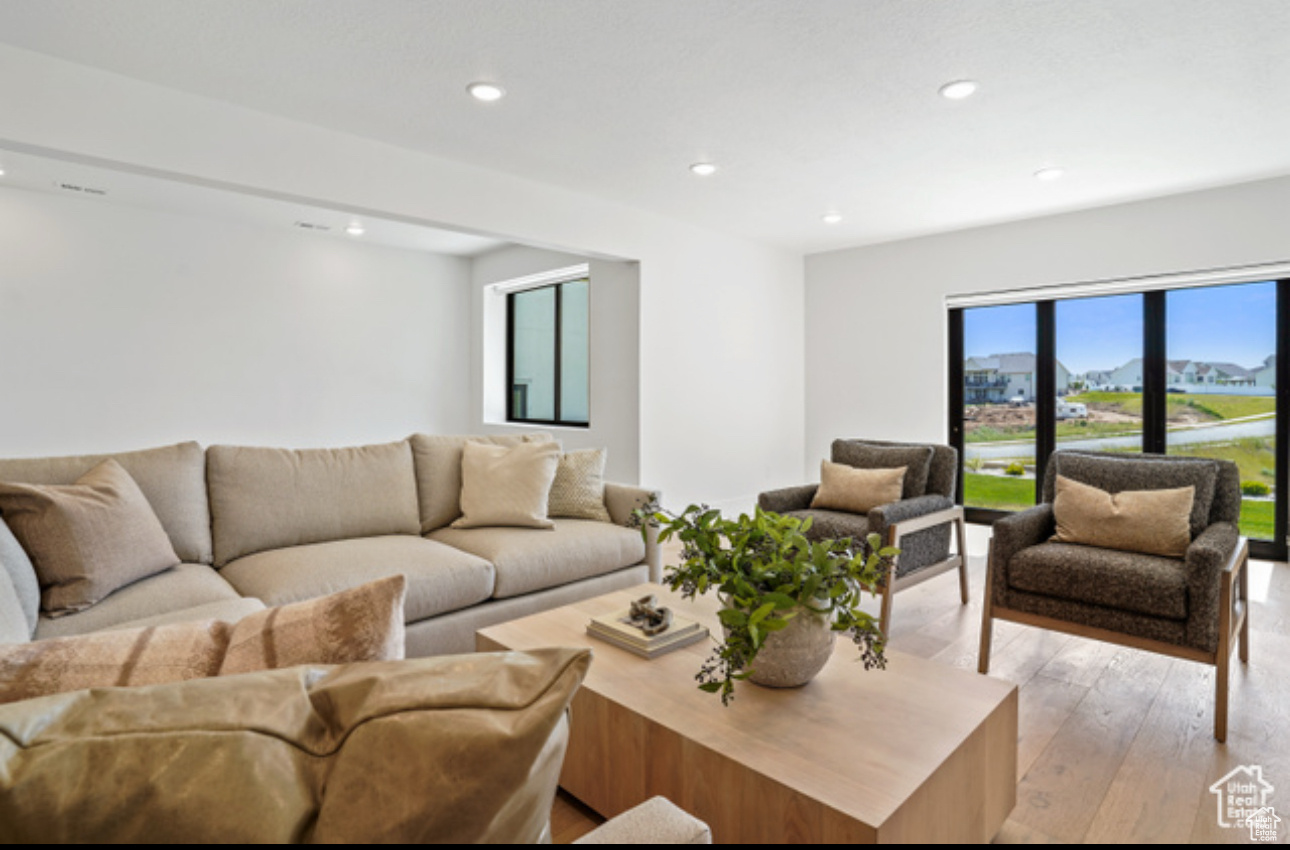 SUNRISE RANCH - Residential