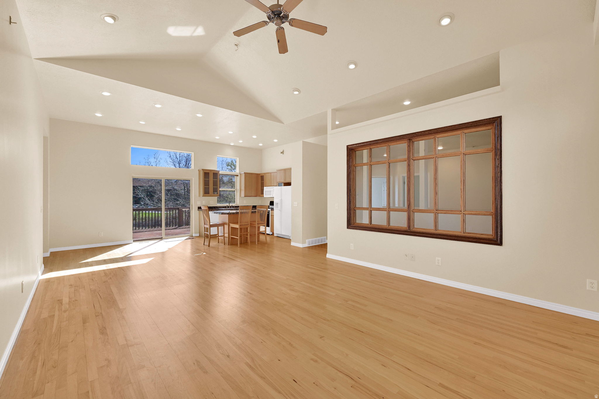 PATIO SPRINGS - Residential