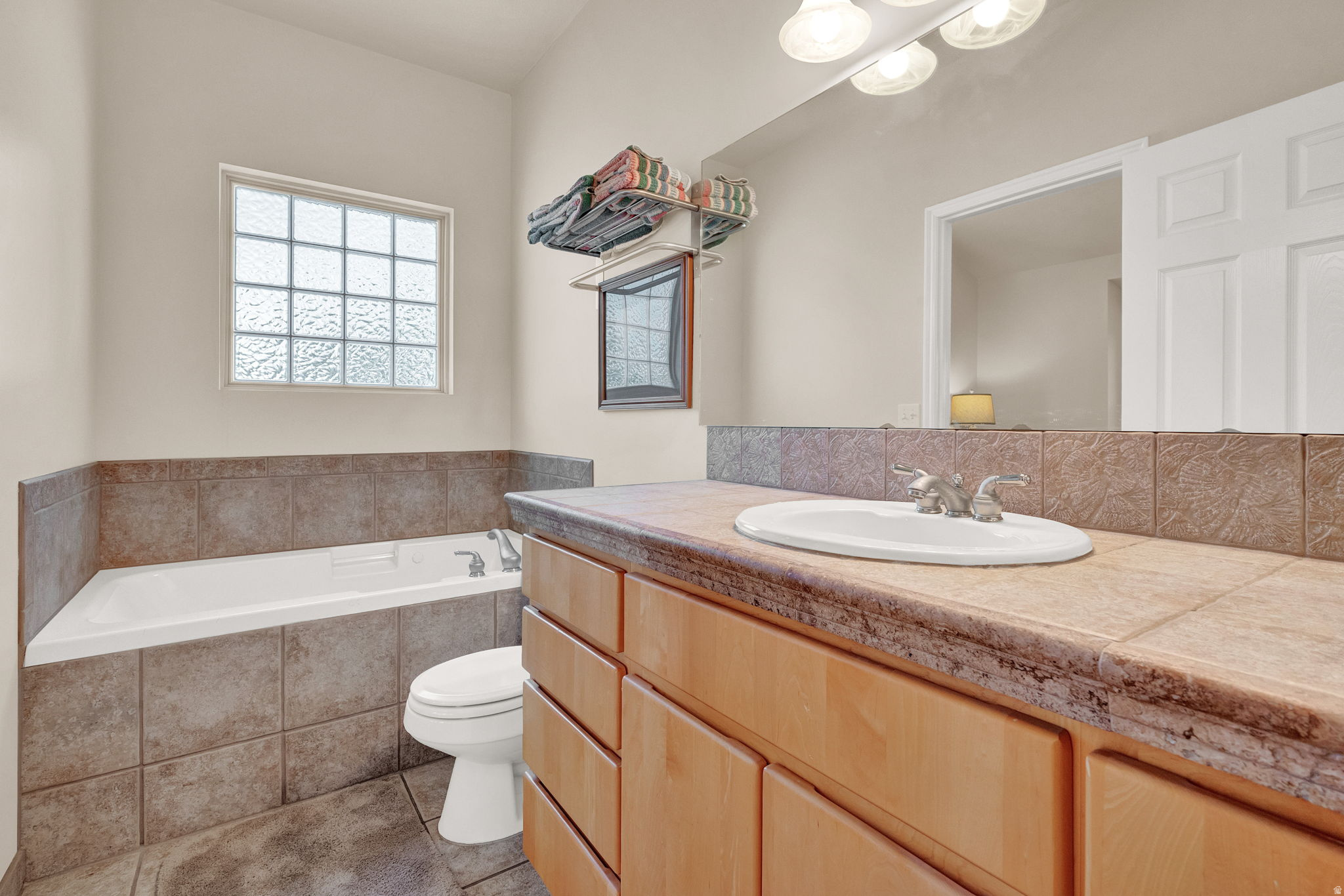 PATIO SPRINGS - Residential