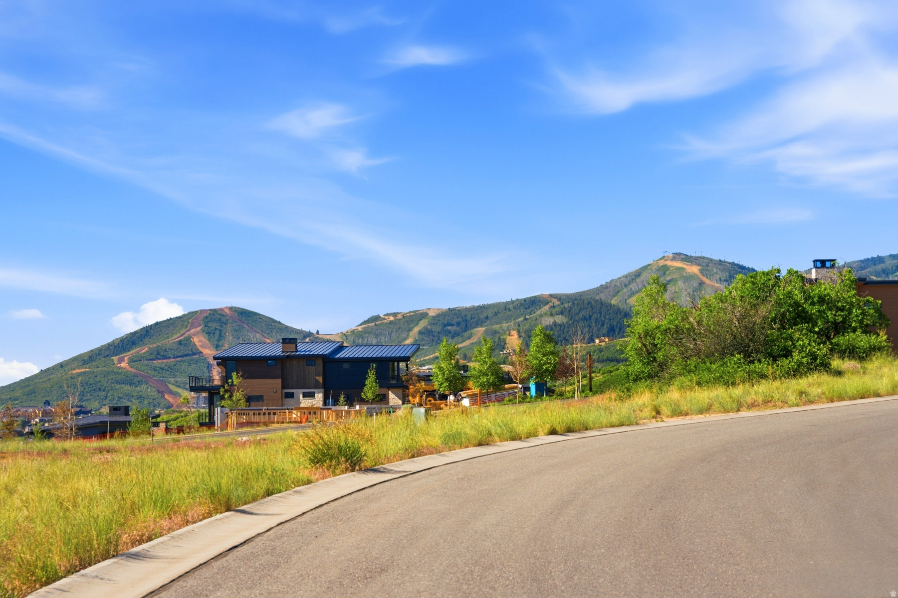 SKYRIDGE SUBDIVISION - Land