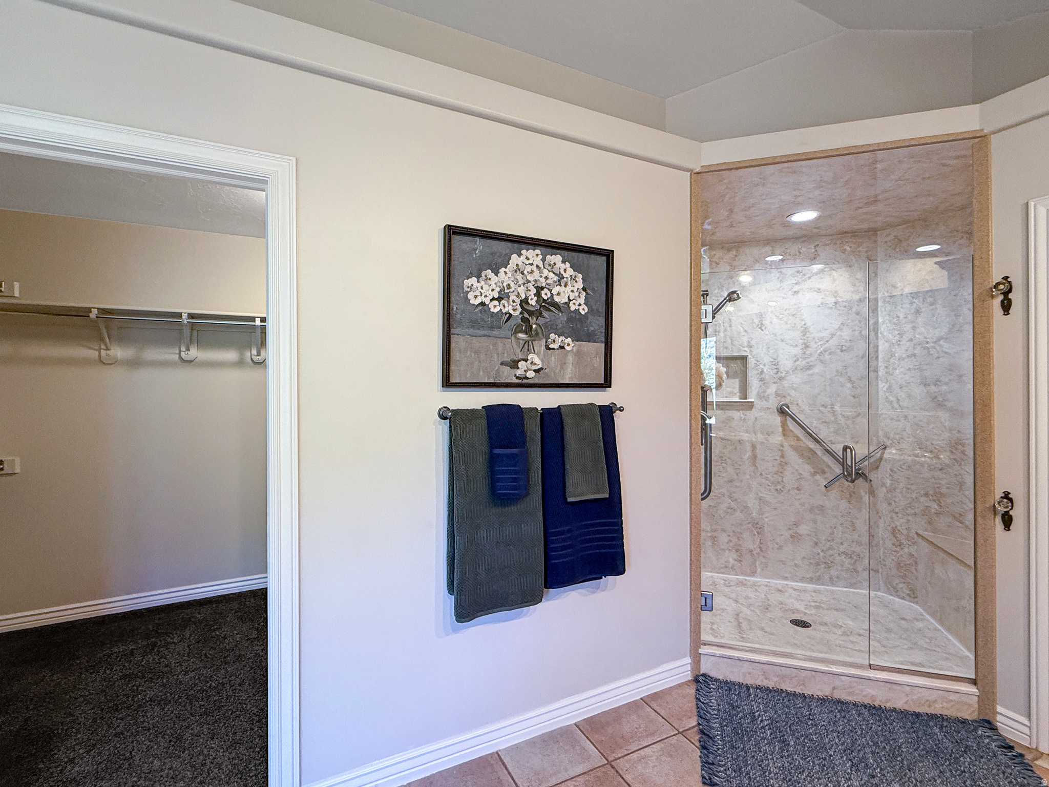 NORTH HAMPTON - Residential
