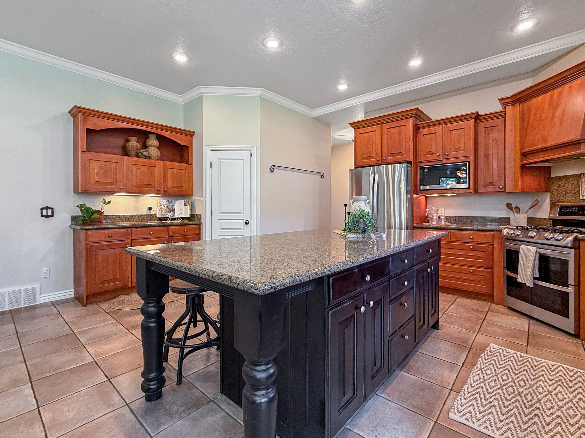 NORTH HAMPTON - Residential