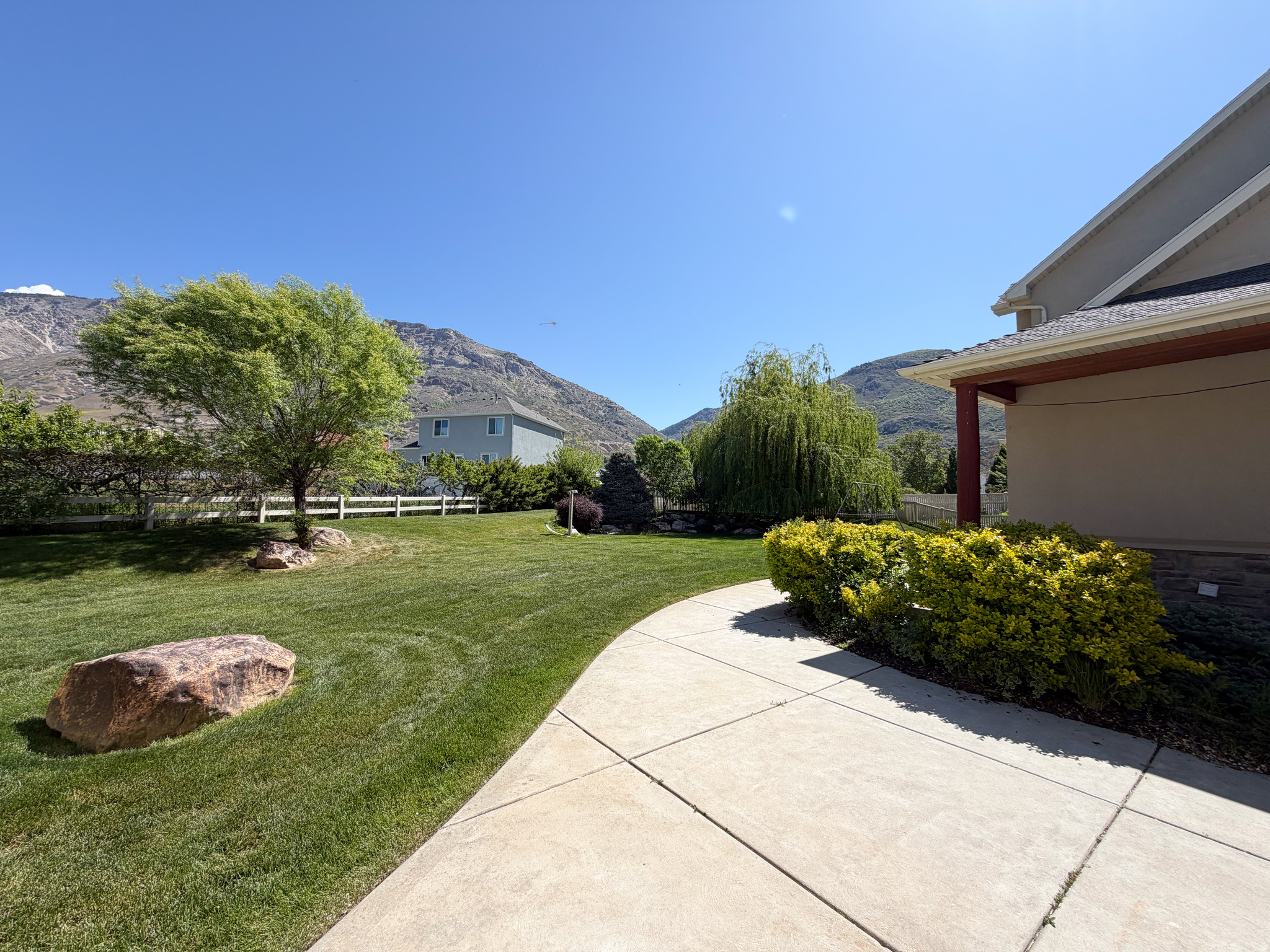 NORTH HAMPTON - Residential