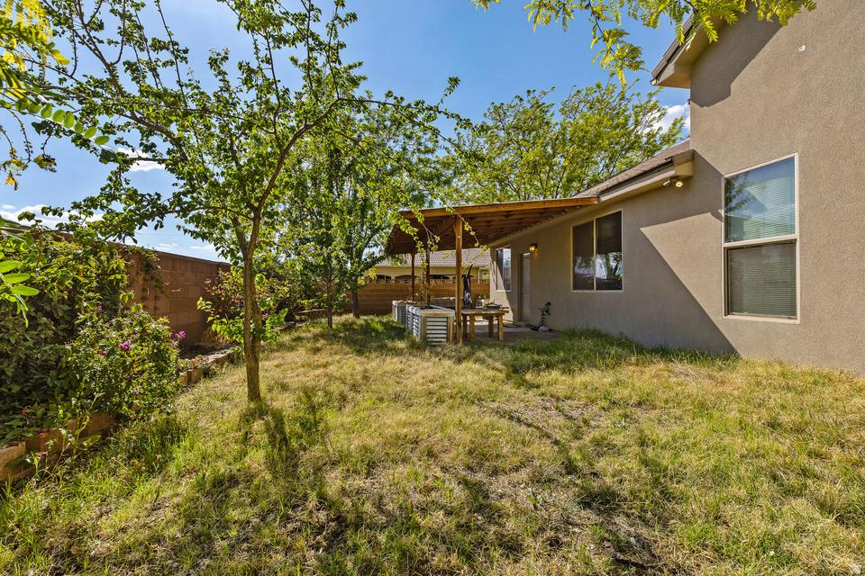 CLUFF MINOR SUBDIVISION - Residential
