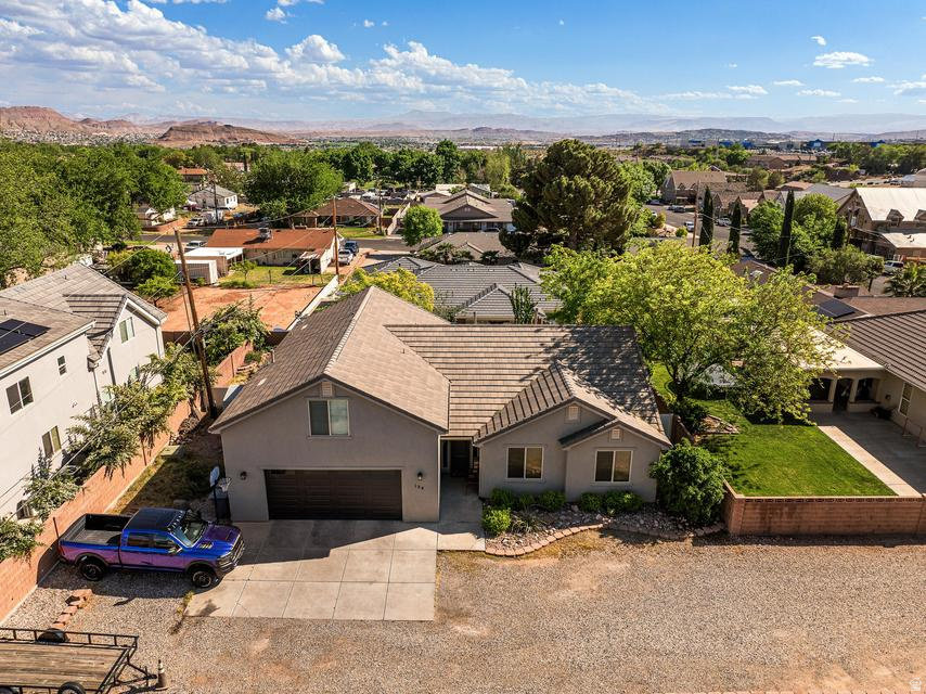 CLUFF MINOR SUBDIVISION - Residential