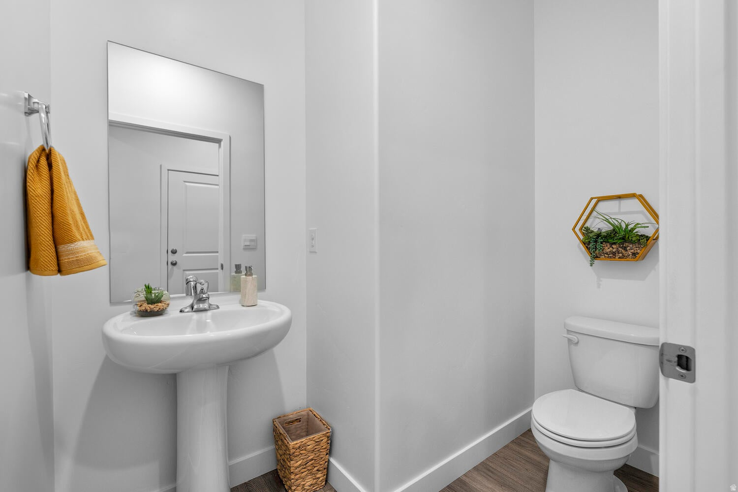 LONG VALLEY - Residential