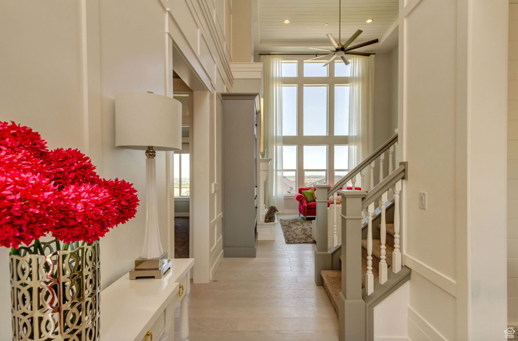BROAD HOLLOW - Residential