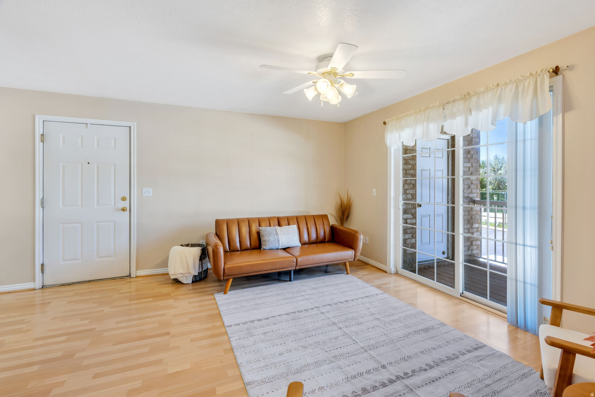 WESTON CONDO - Residential