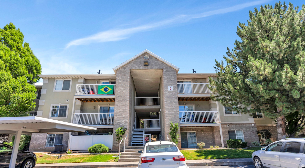 WESTON CONDO - Residential