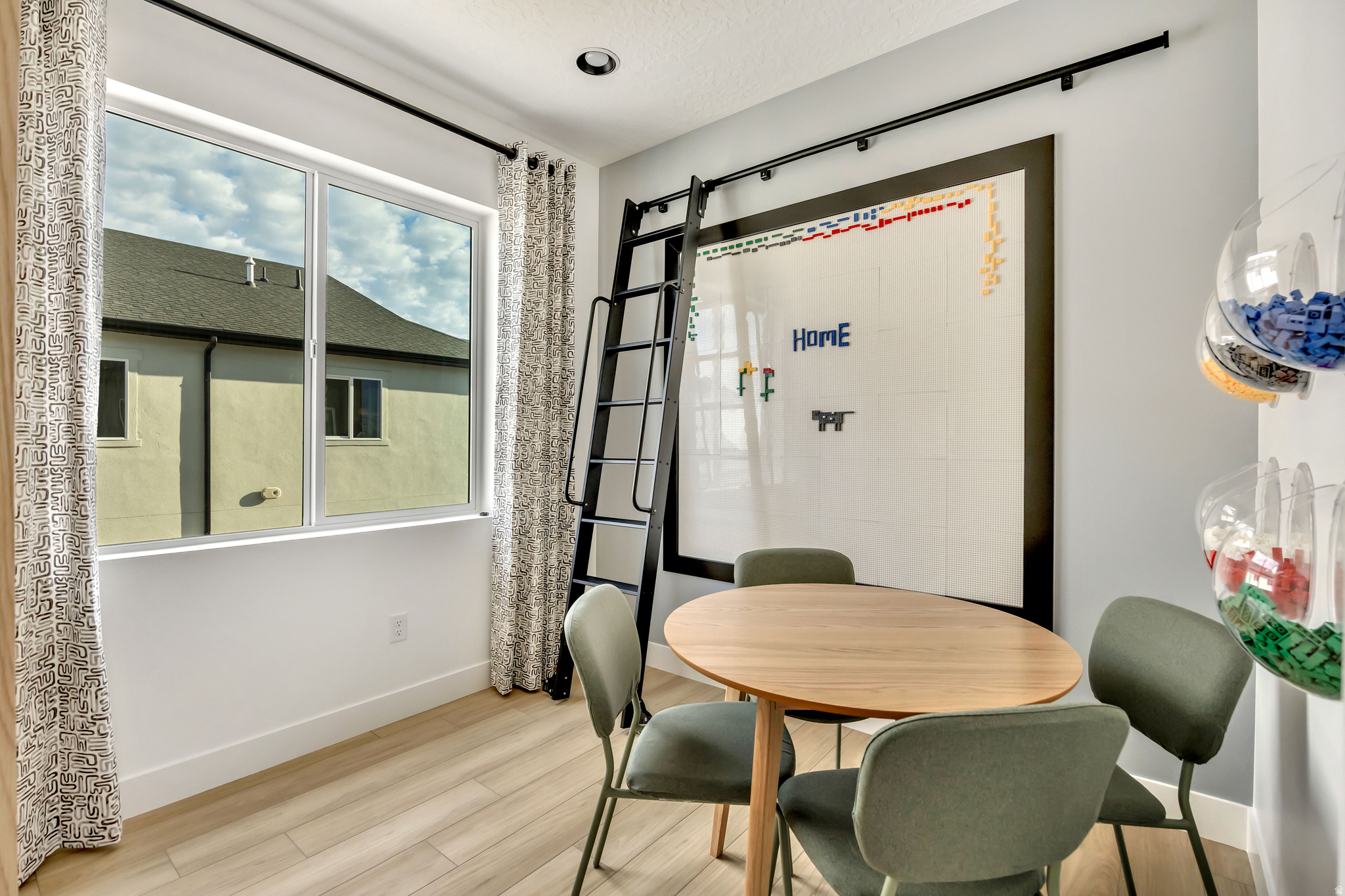 HARMONY PLACE - Residential