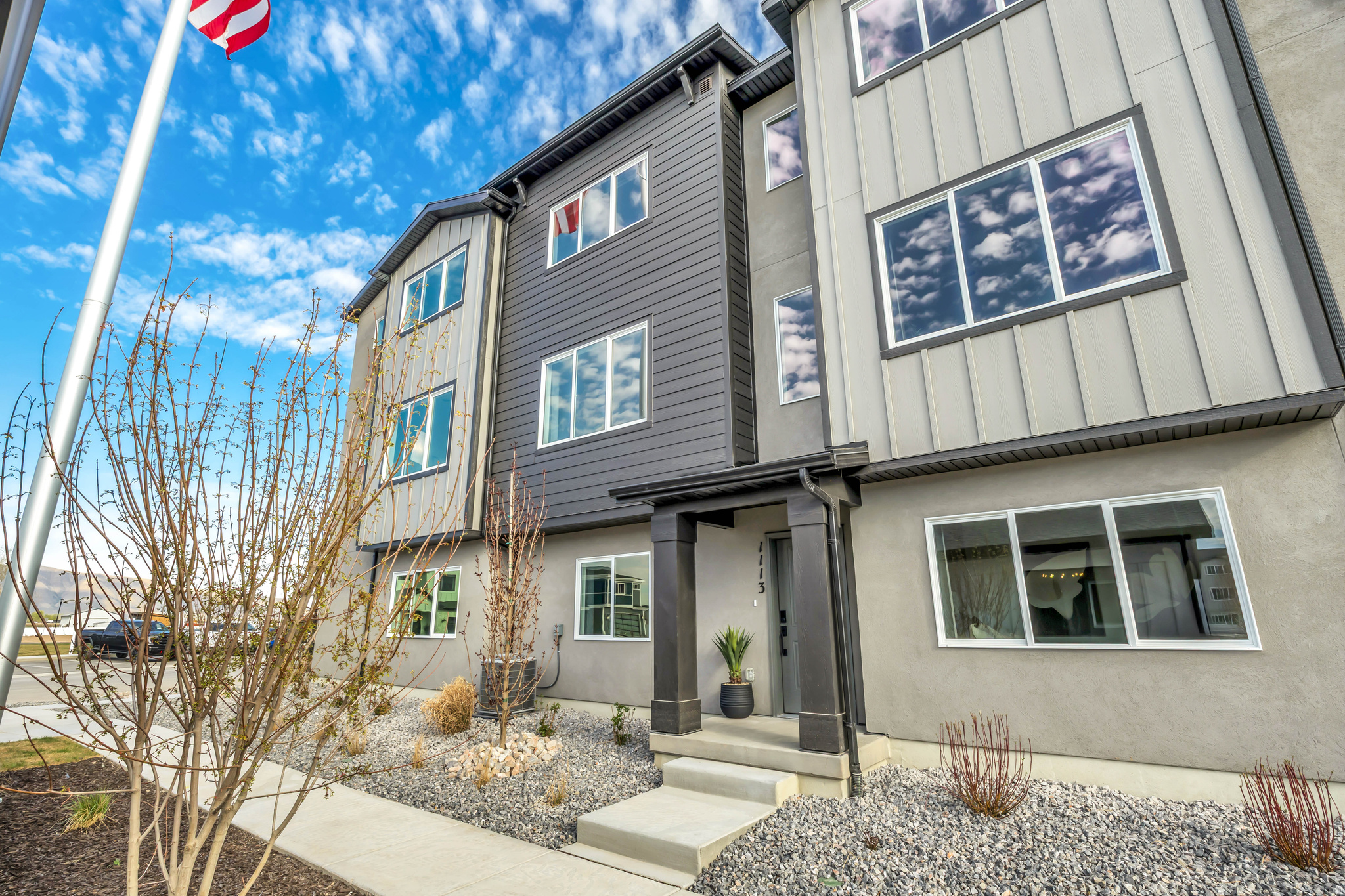 HARMONY PLACE - Residential