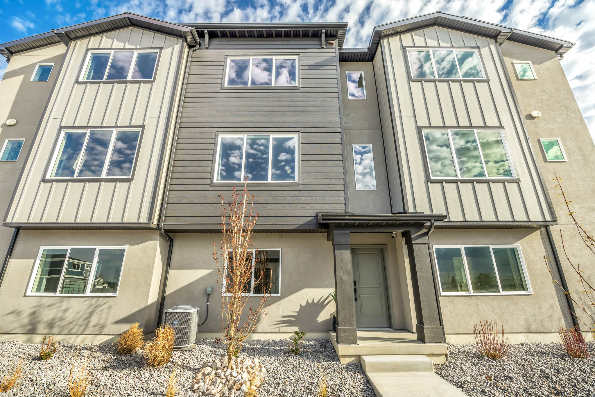 HARMONY PLACE - Residential