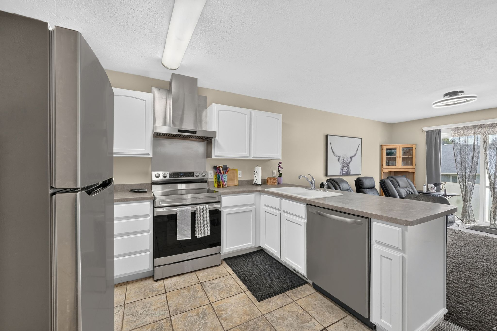 WESTERN SPRINGS - Residential