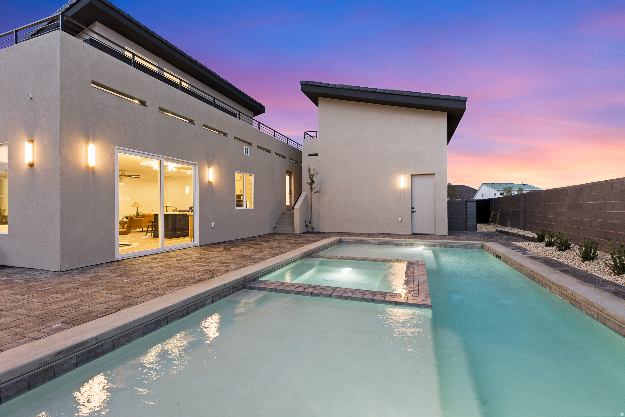 FALCON RIDGE PH 4 - Residential