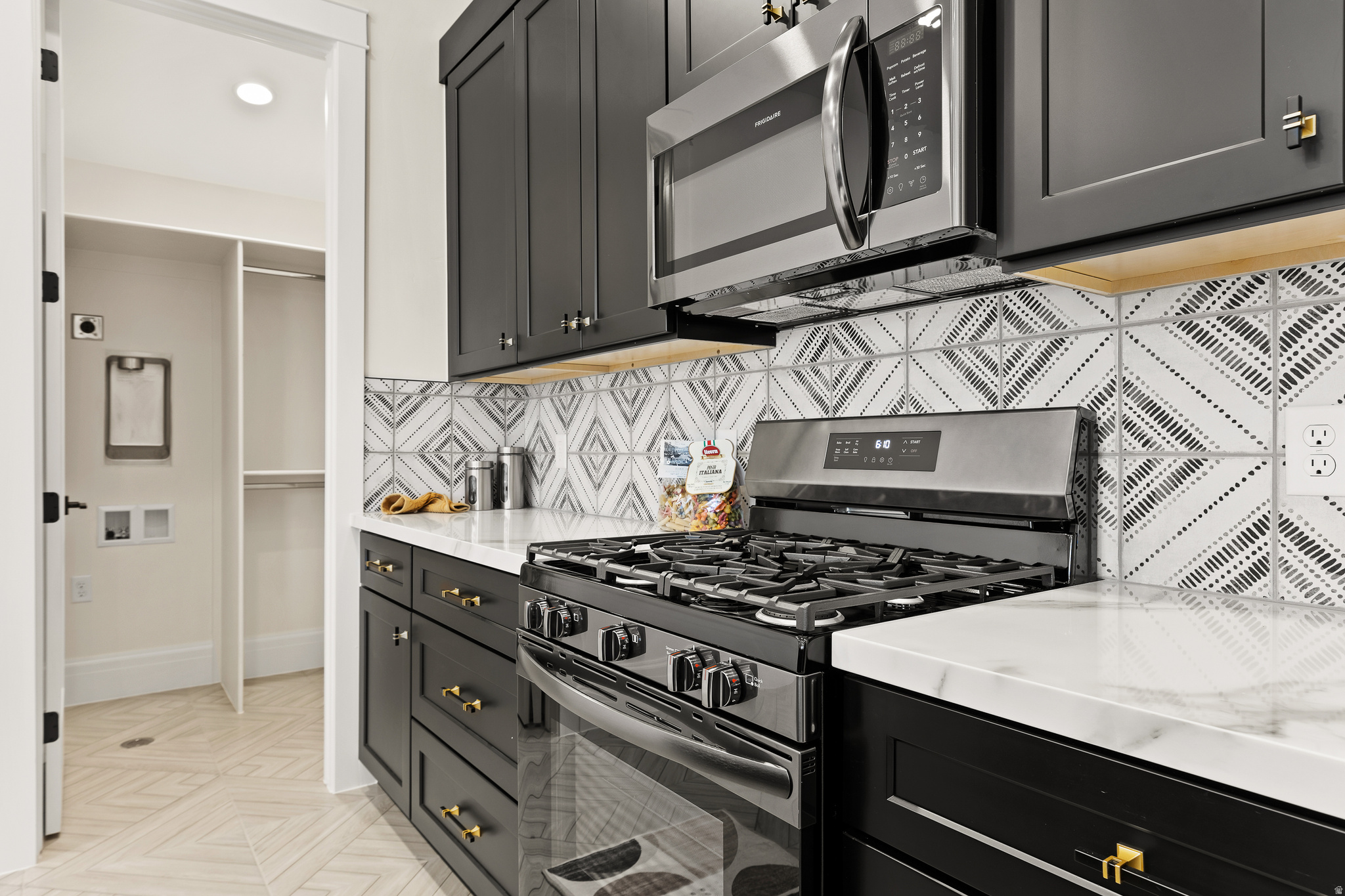 FALCON RIDGE PH 4 - Residential