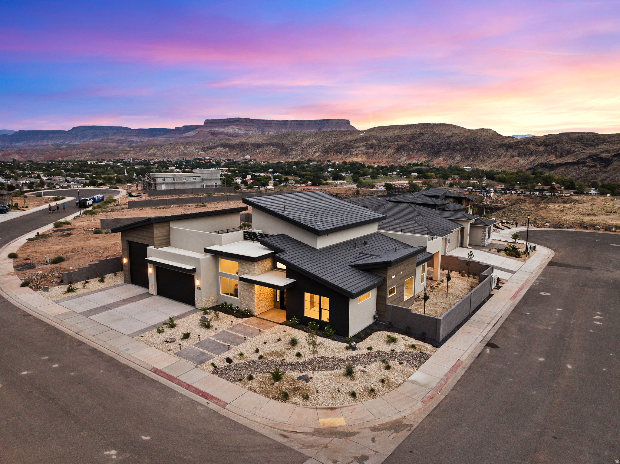 FALCON RIDGE PH 4 - Residential
