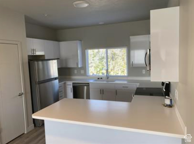 FOXRIDGE - Commercial Sale