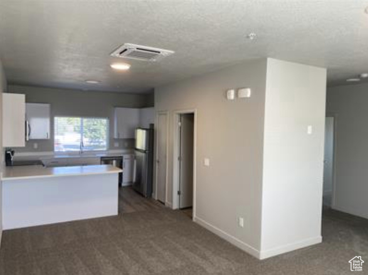 FOXRIDGE - Commercial Sale