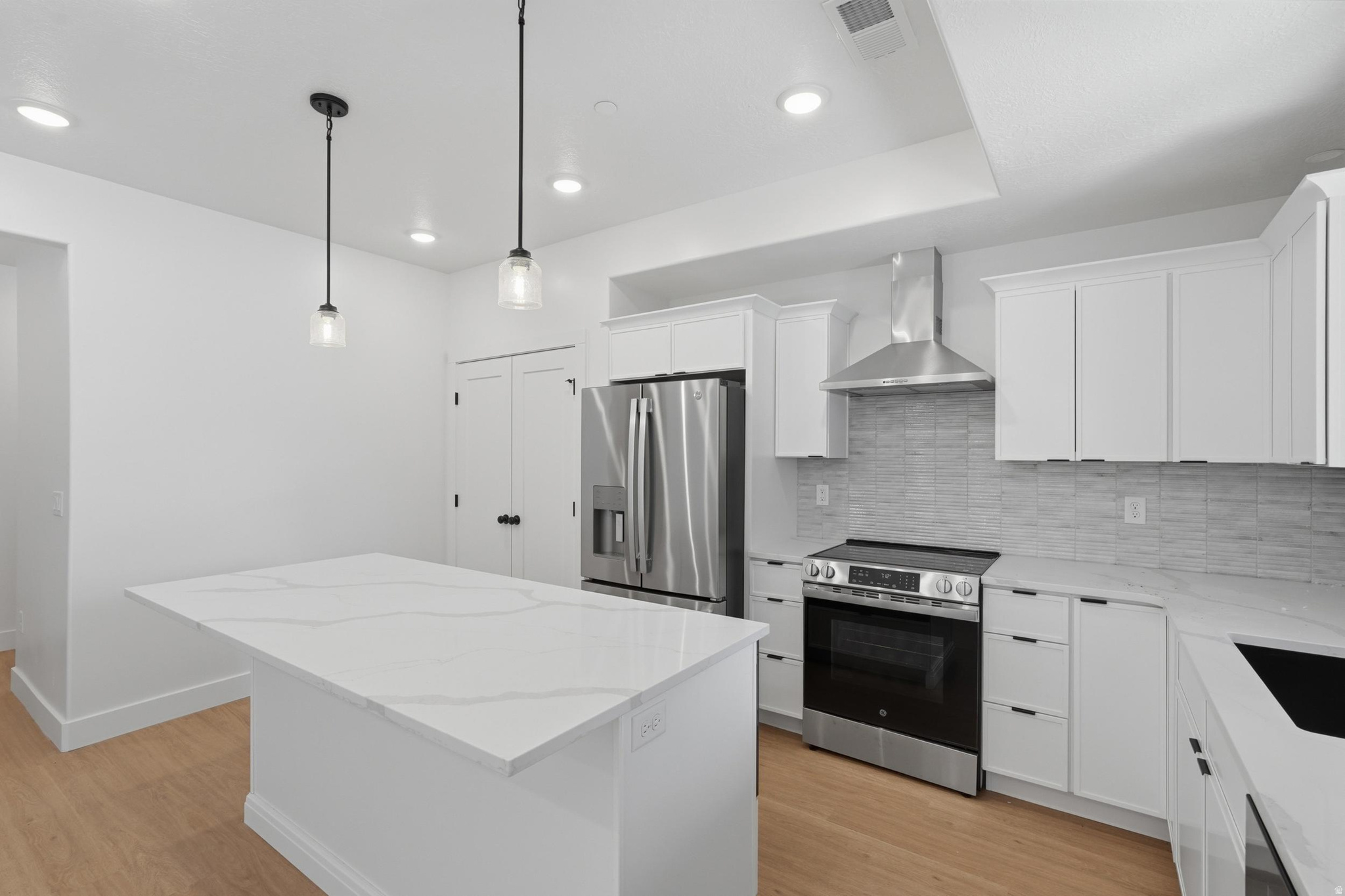 PEAKS TOWNHOMES - Residential