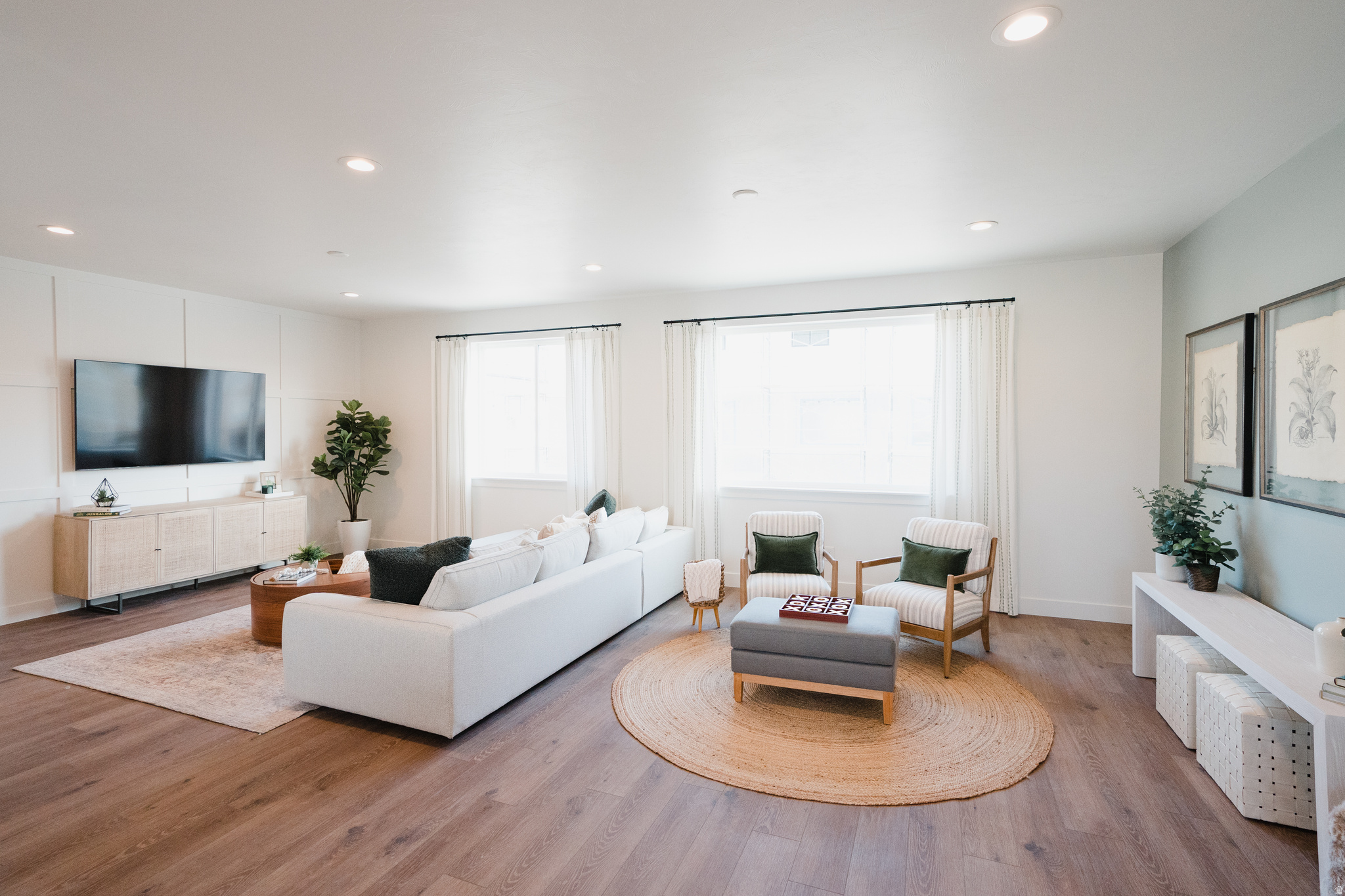 LAKESHORE LANDING - Residential