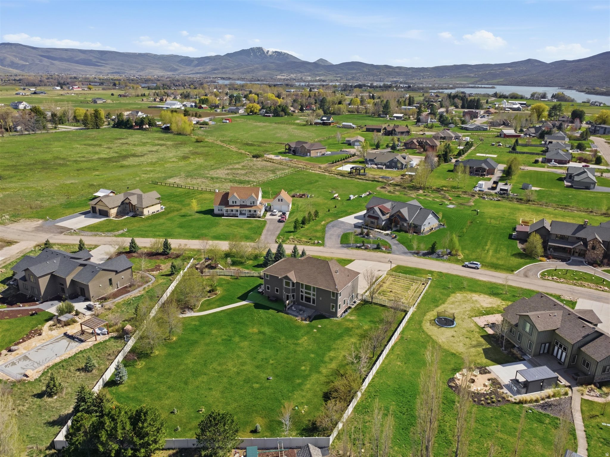 EDEN ACRES - Residential