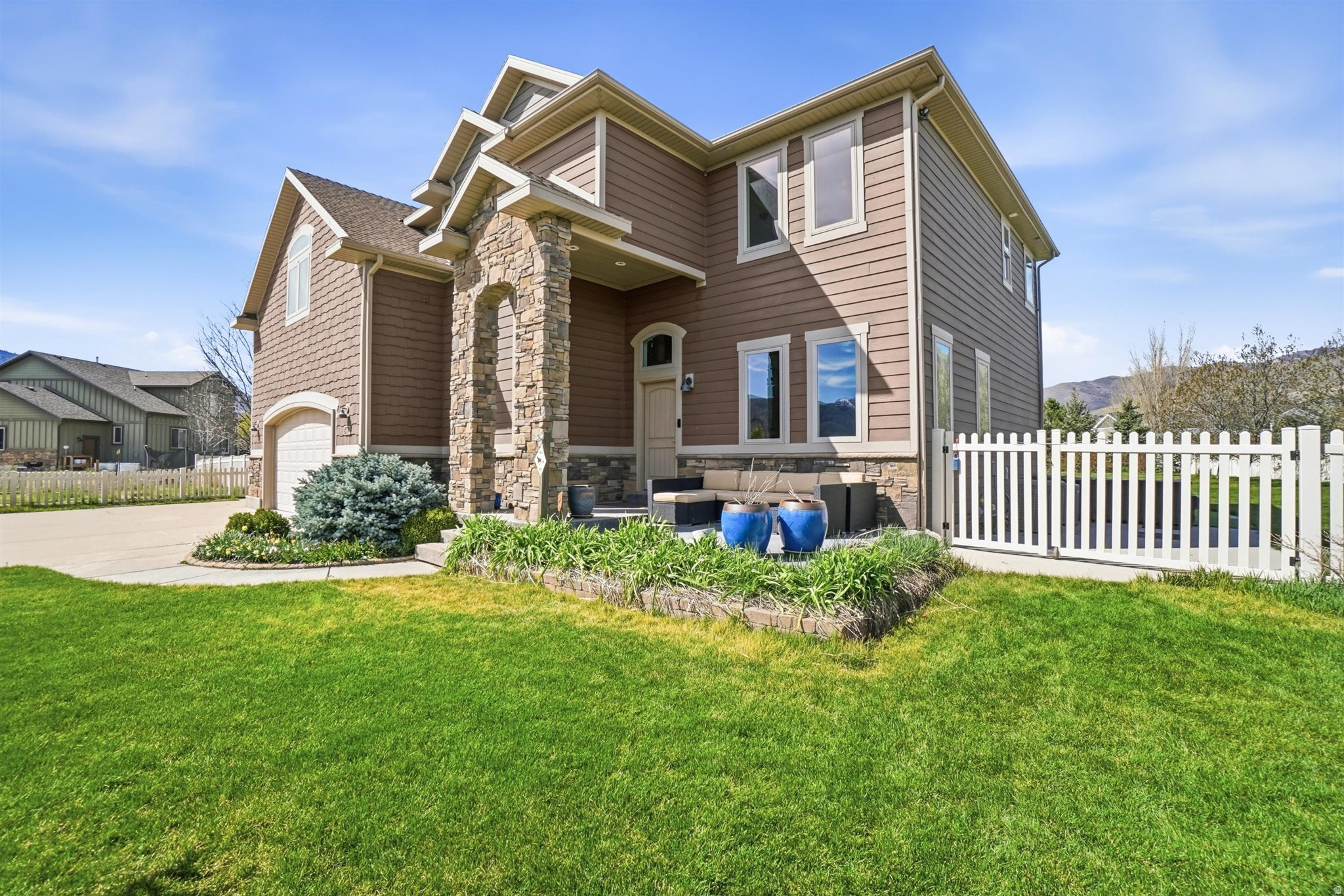 EDEN ACRES - Residential
