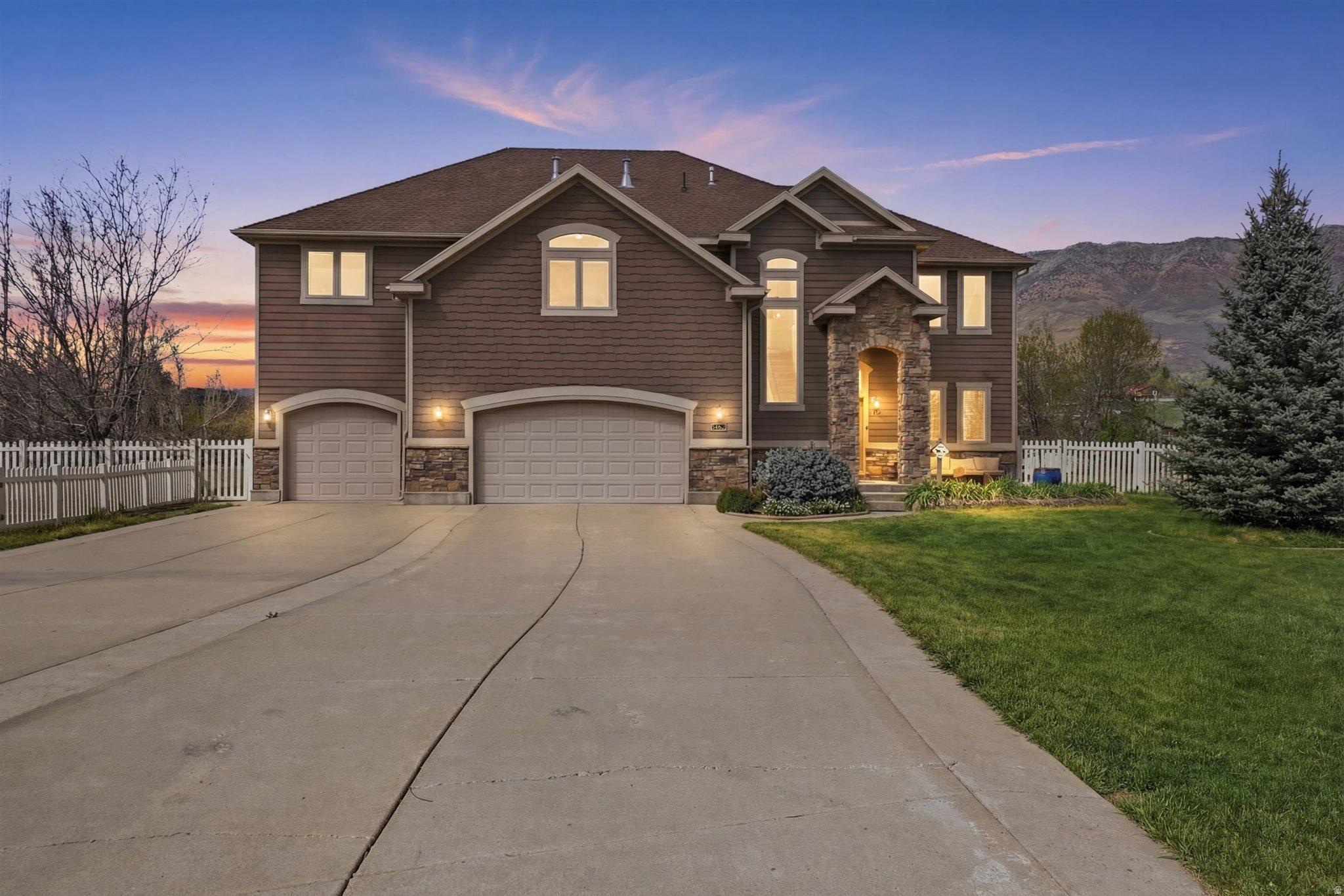 EDEN ACRES - Residential