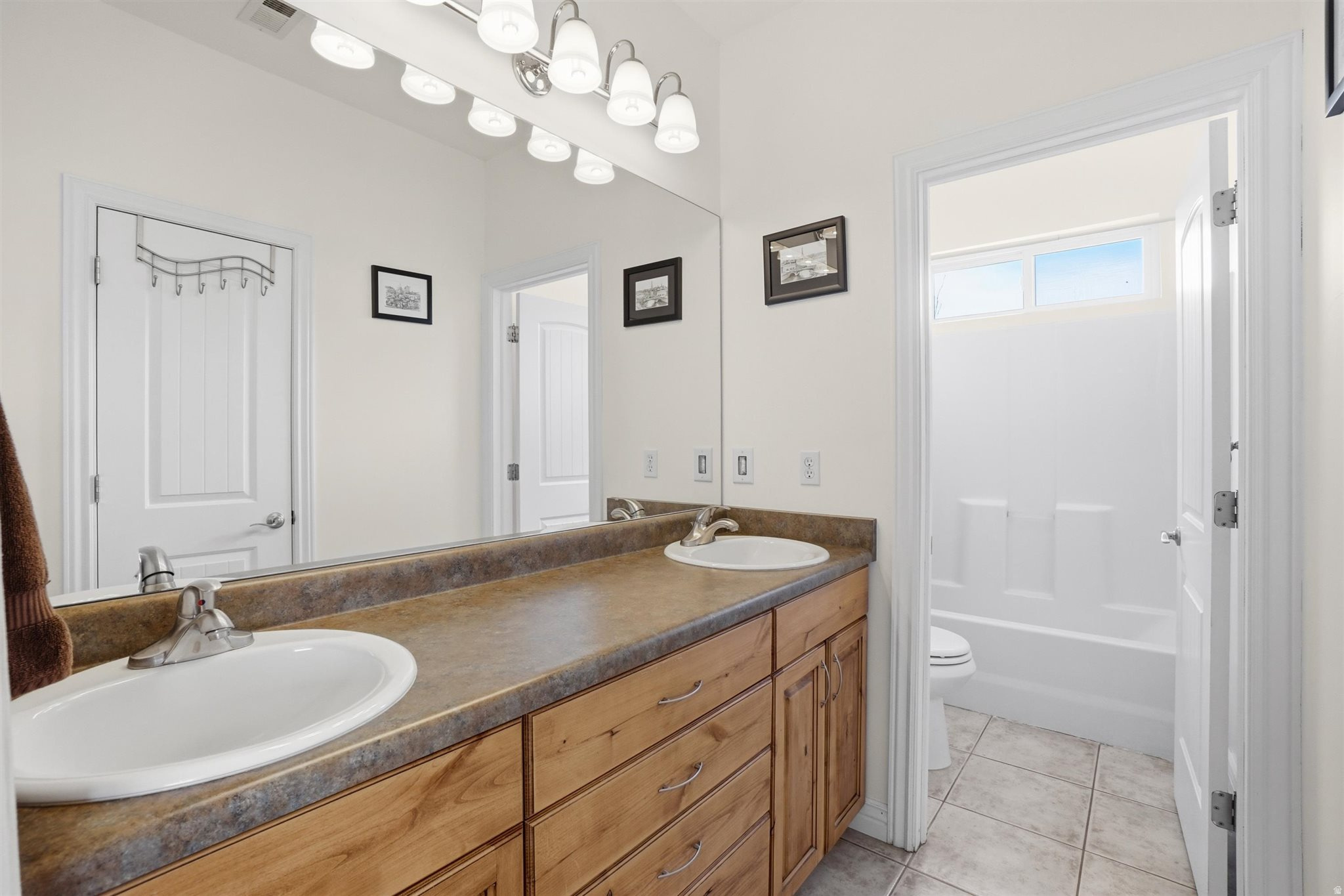 EDEN ACRES - Residential