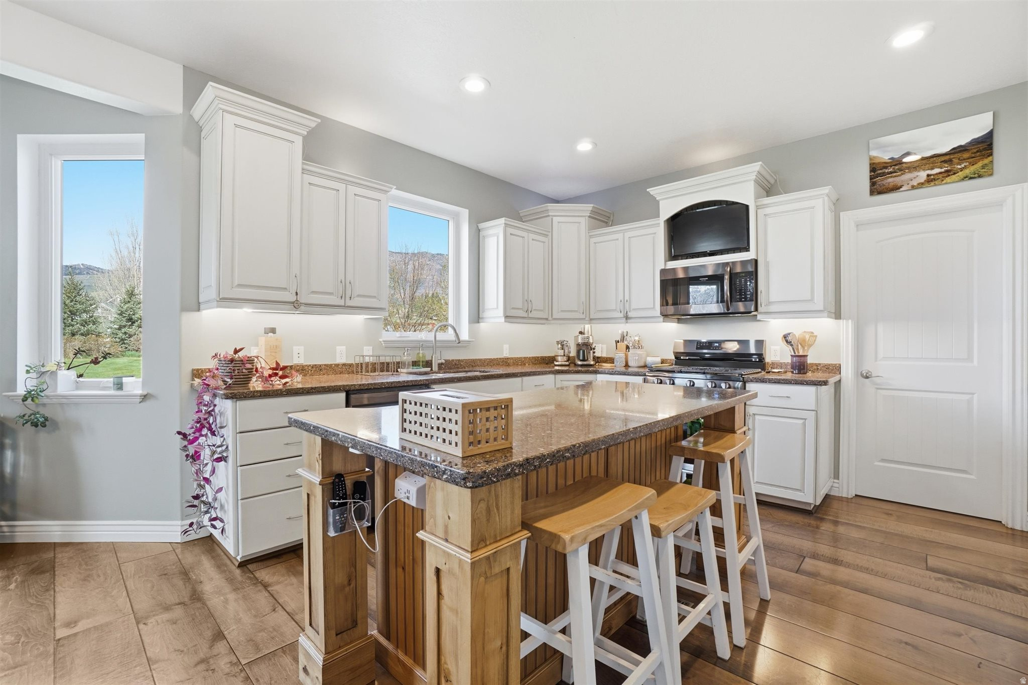 EDEN ACRES - Residential