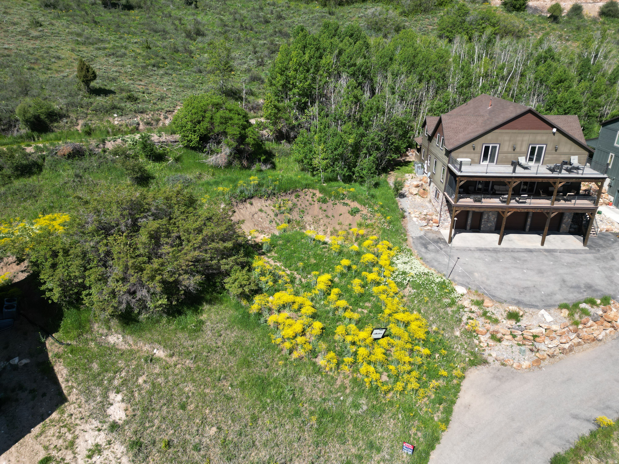 LOCHWOOD ESTATES - Residential