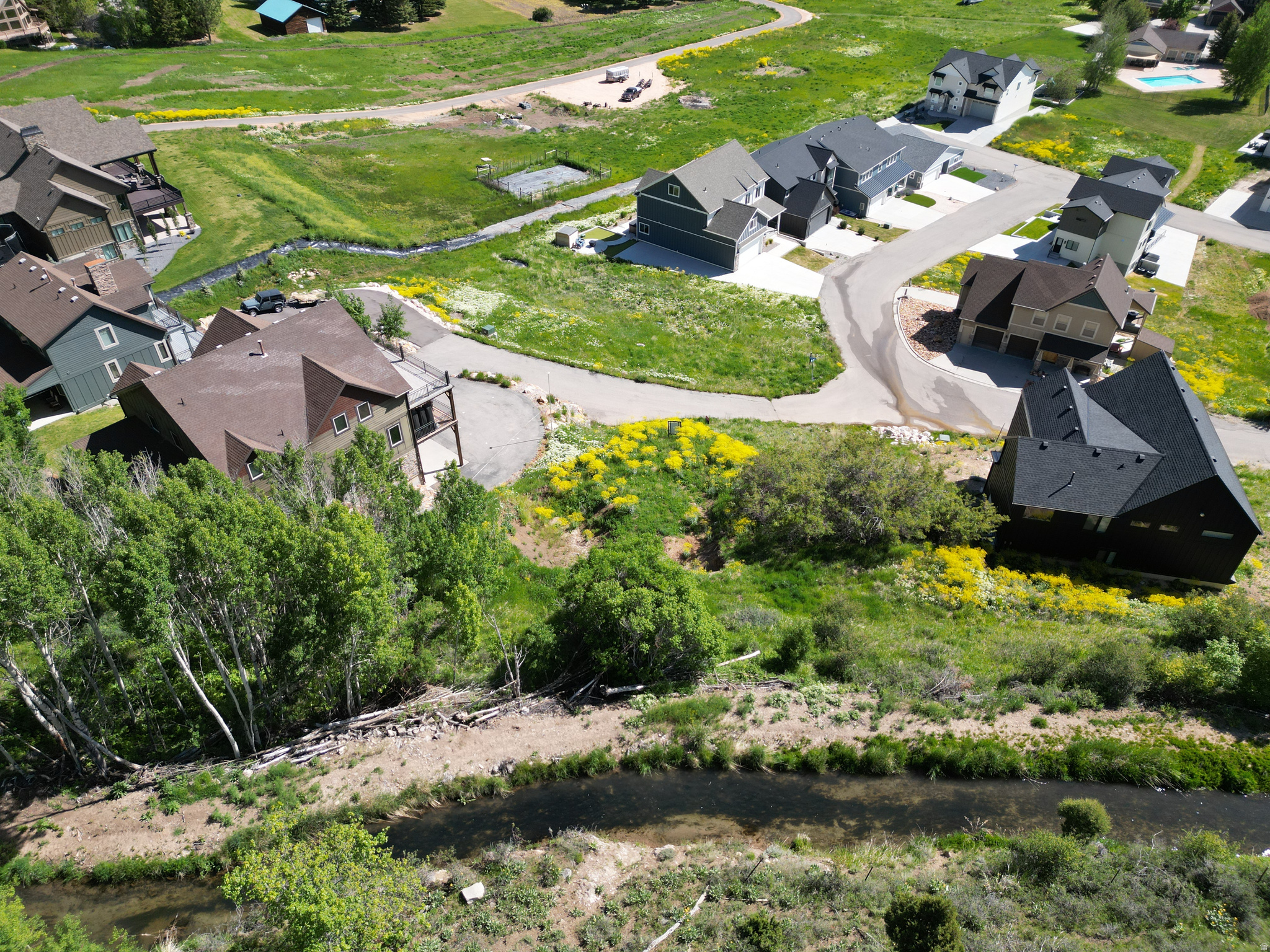 LOCHWOOD ESTATES - Residential