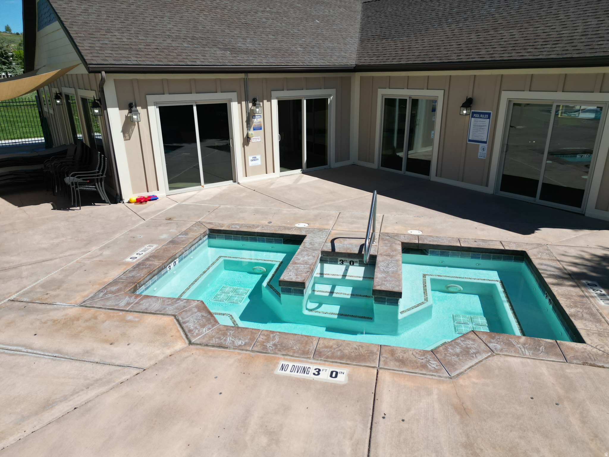LOCHWOOD ESTATES - Residential
