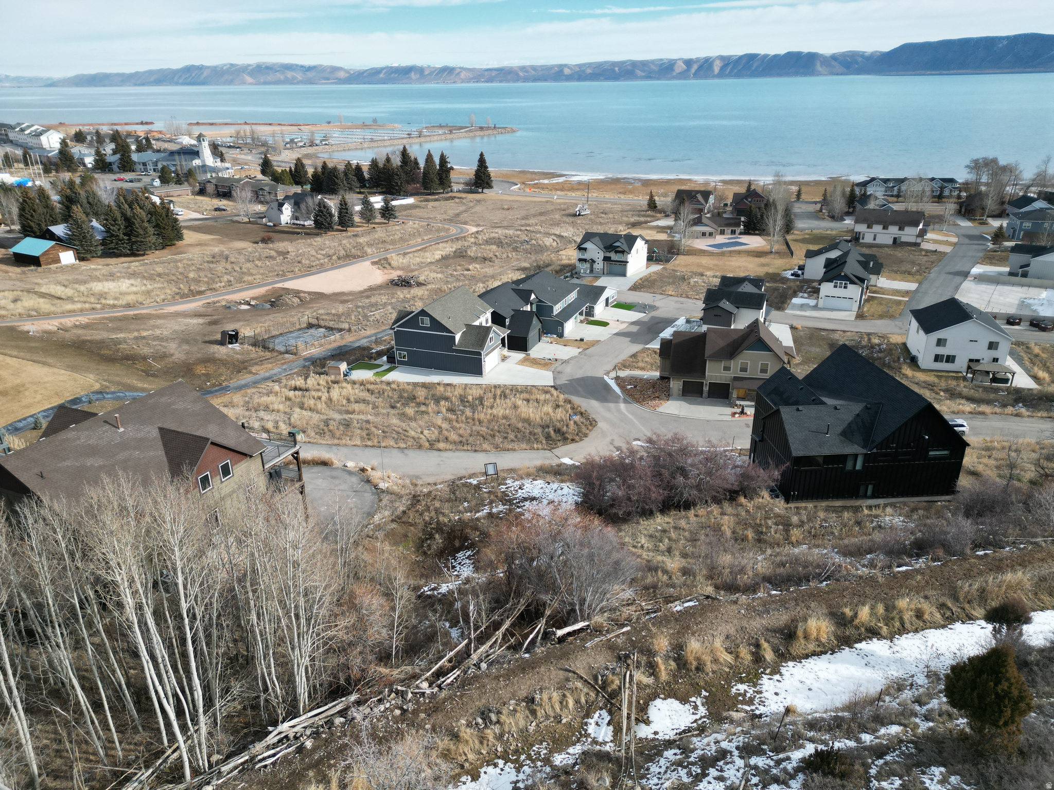 LOCHWOOD ESTATES - Residential