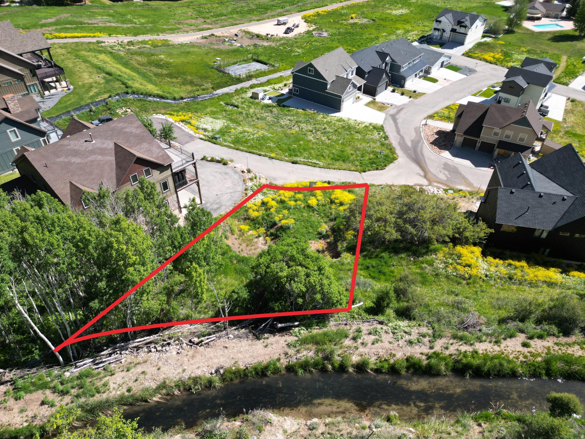 LOCHWOOD ESTATES - Residential