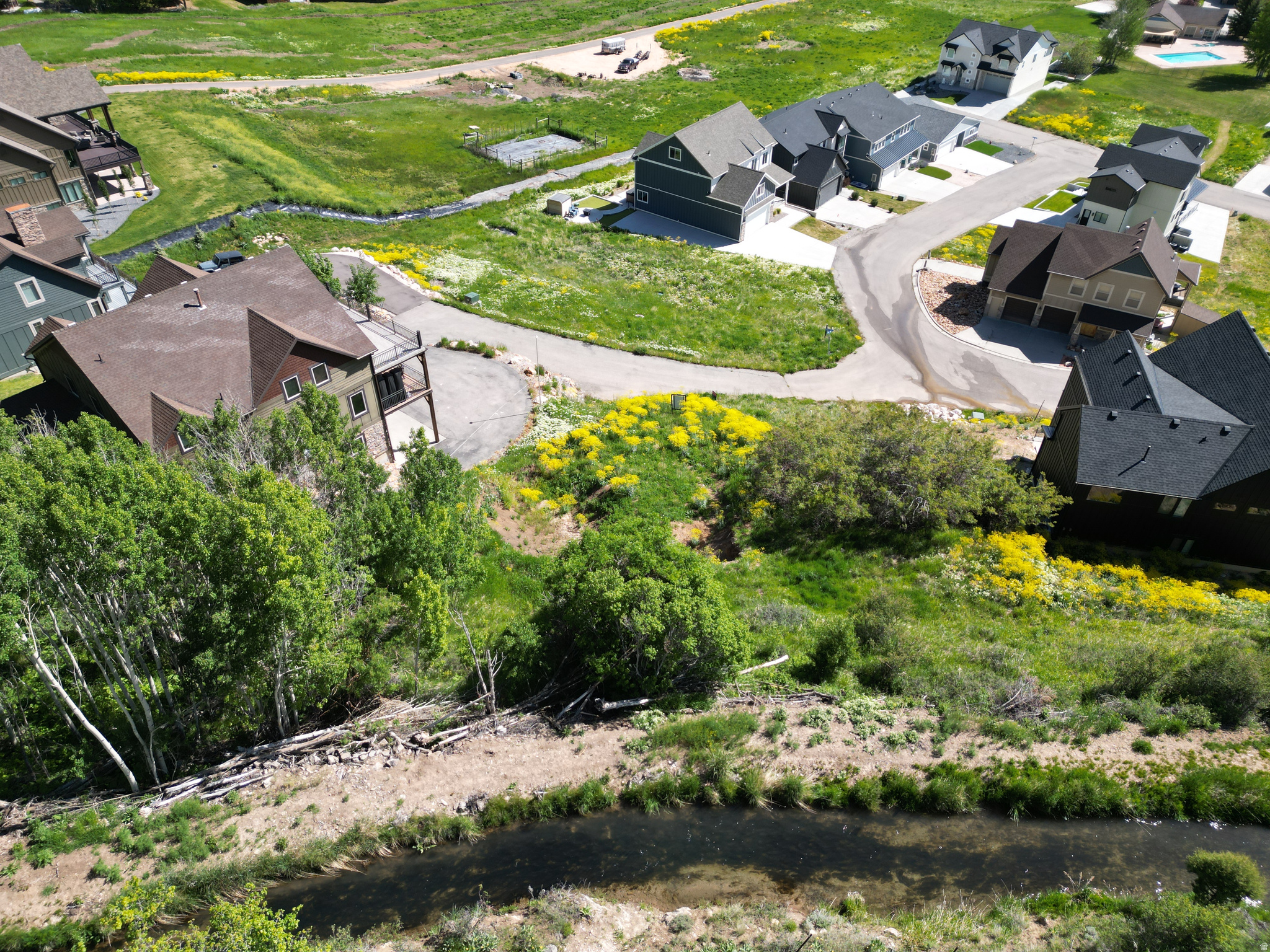 LOCHWOOD ESTATES - Residential