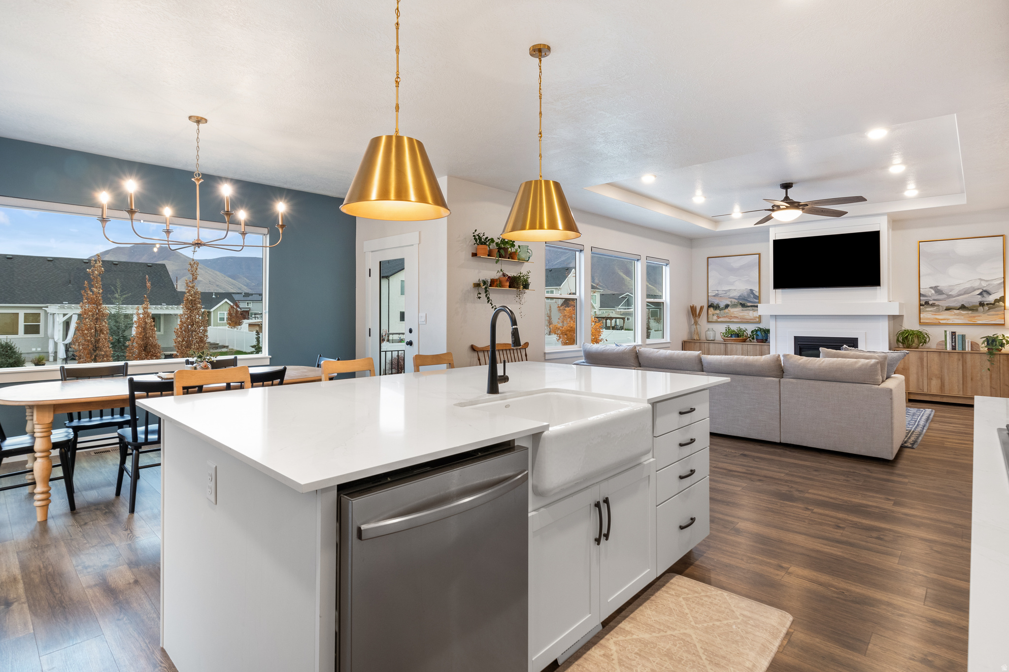 MAPLETON GROVE - Residential