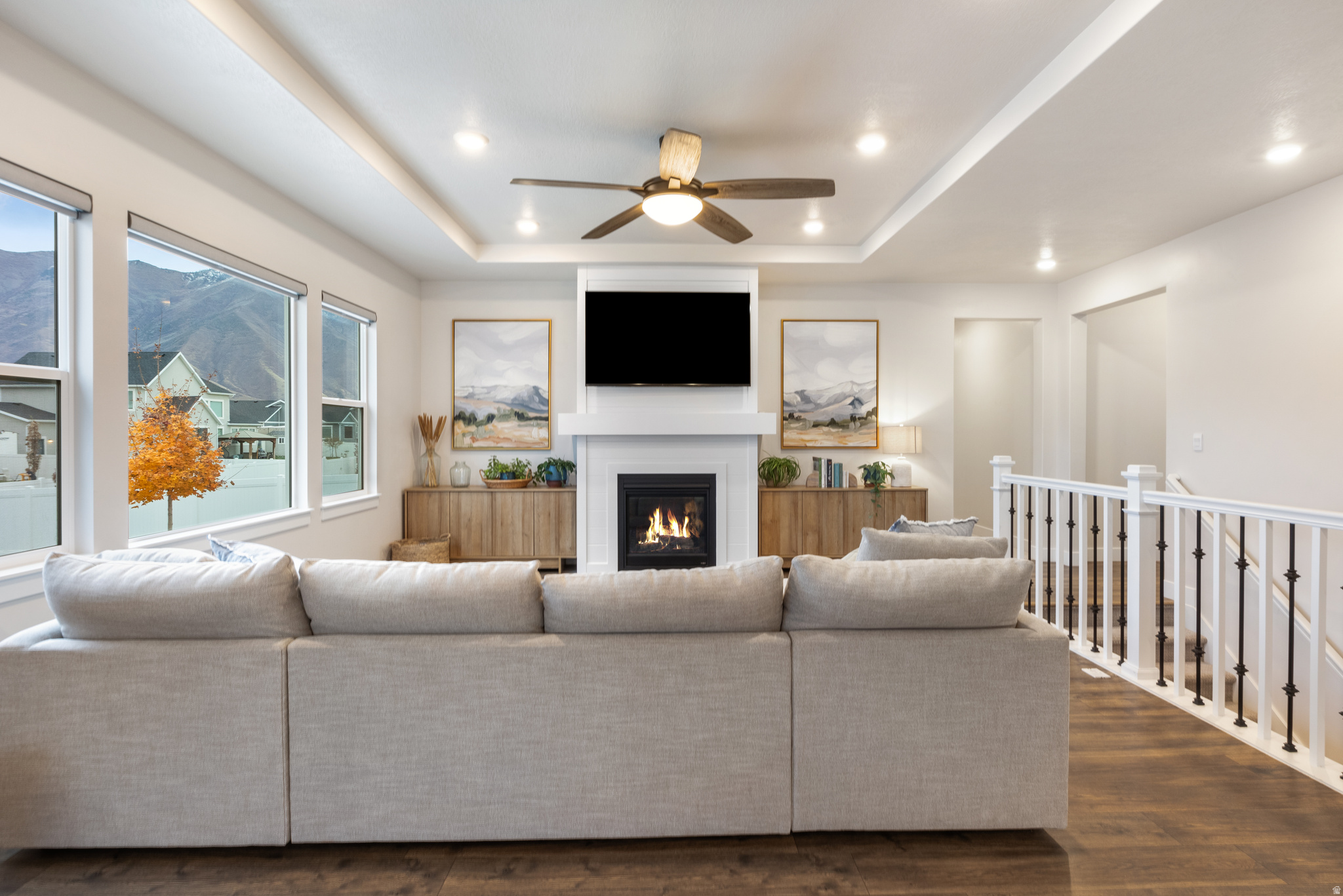 MAPLETON GROVE - Residential