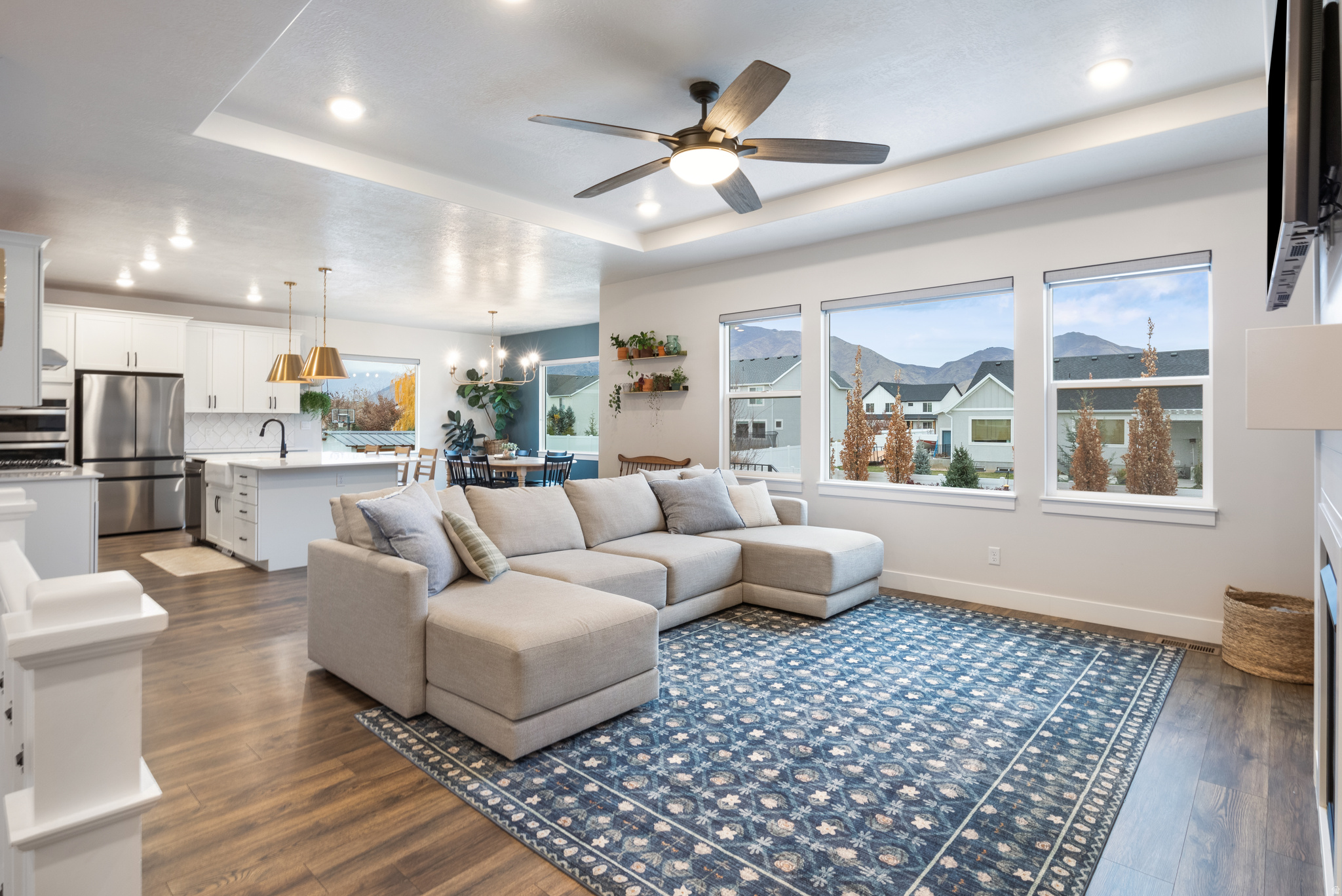 MAPLETON GROVE - Residential