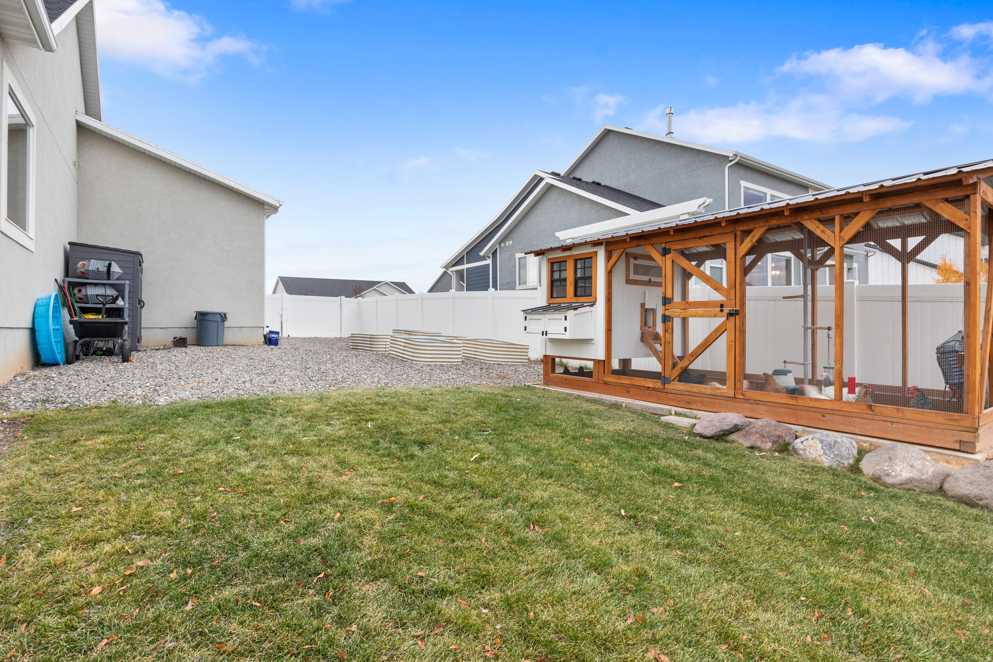 MAPLETON GROVE - Residential