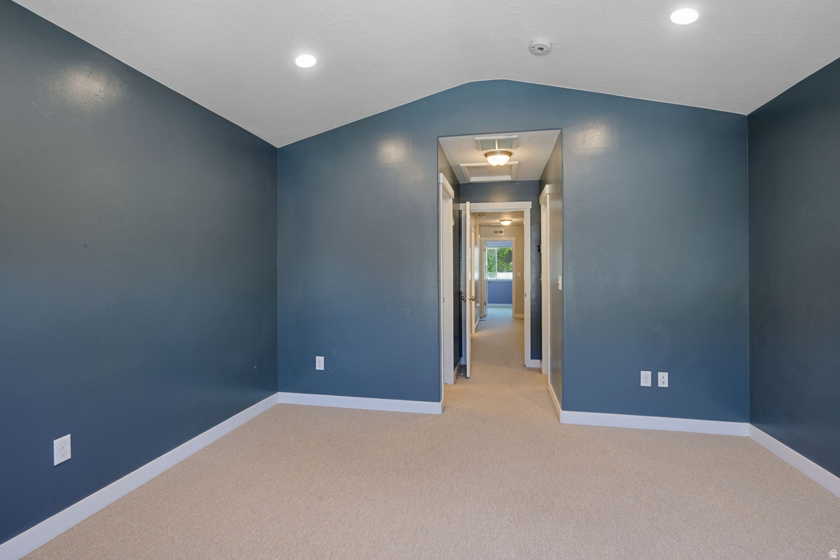 SUMMERLANE AT THE DI - Residential