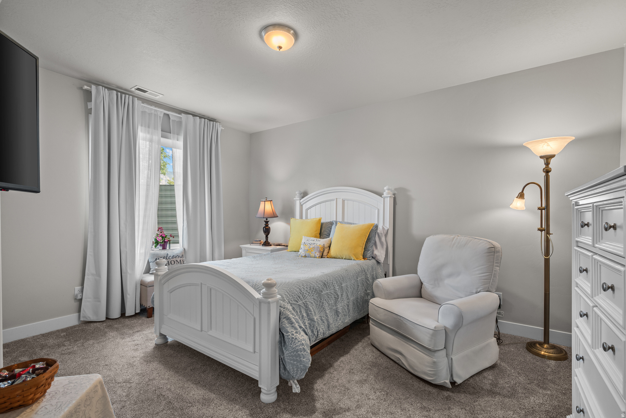 BEACON HILL THE HIGHLANDS - Residential