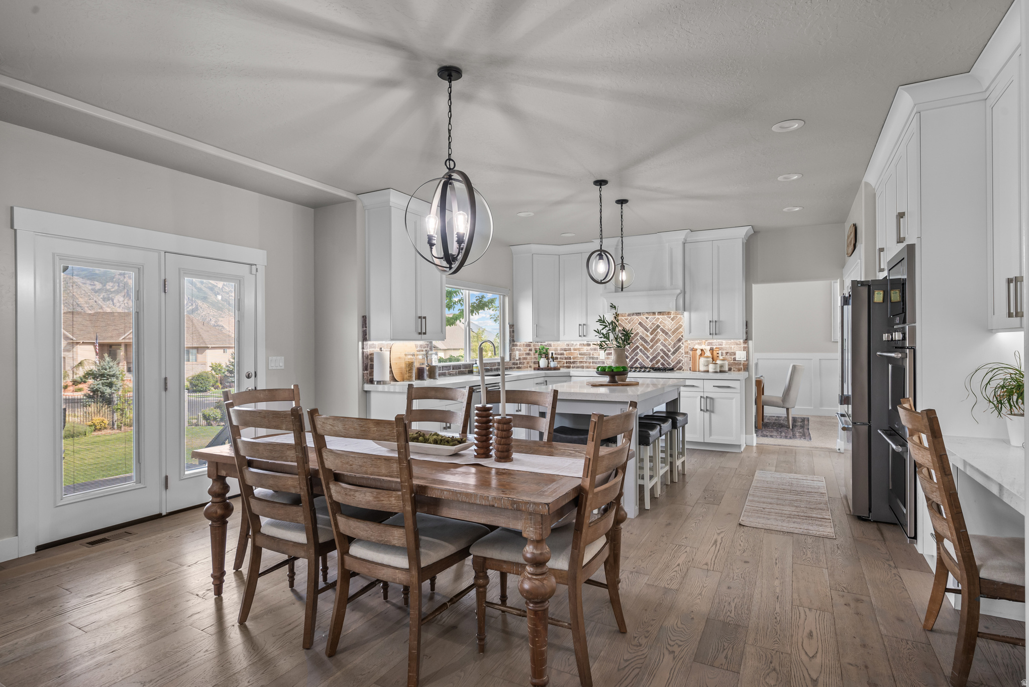 BEACON HILL THE HIGHLANDS - Residential