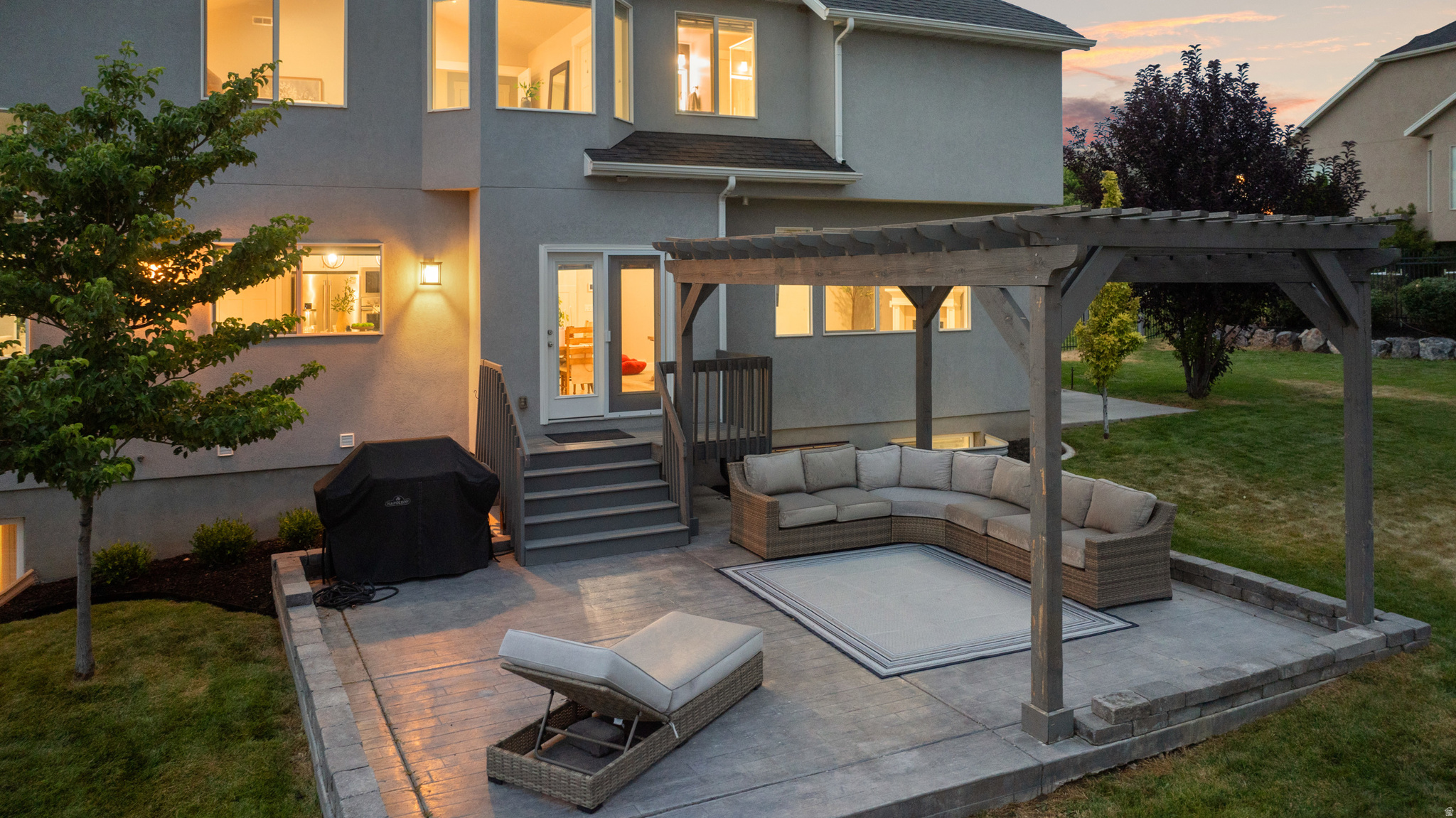BEACON HILL THE HIGHLANDS - Residential