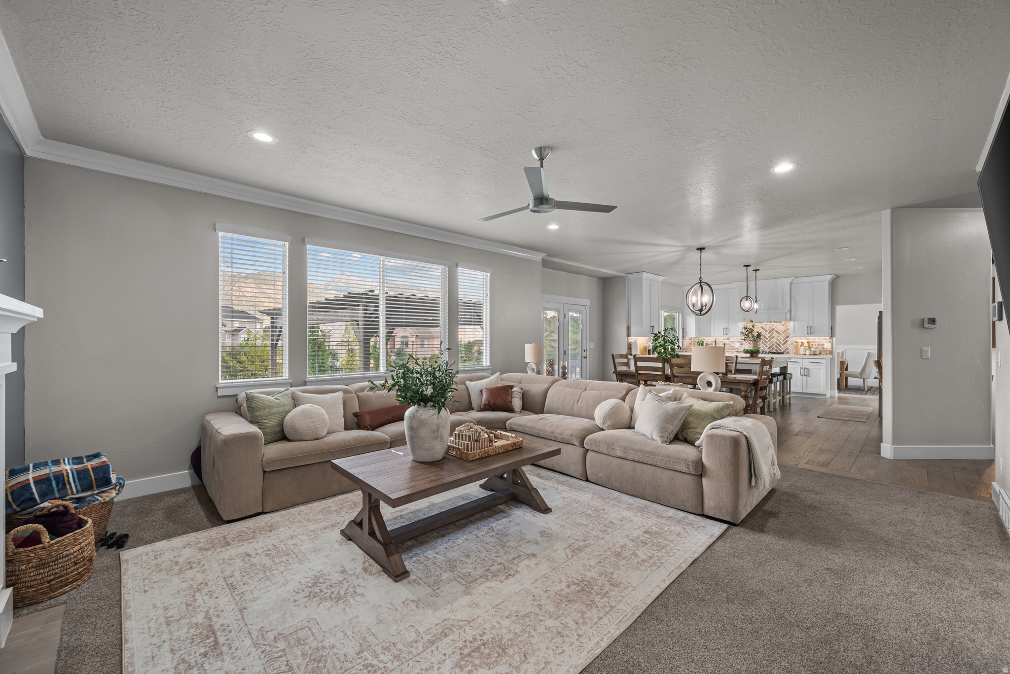 BEACON HILL THE HIGHLANDS - Residential