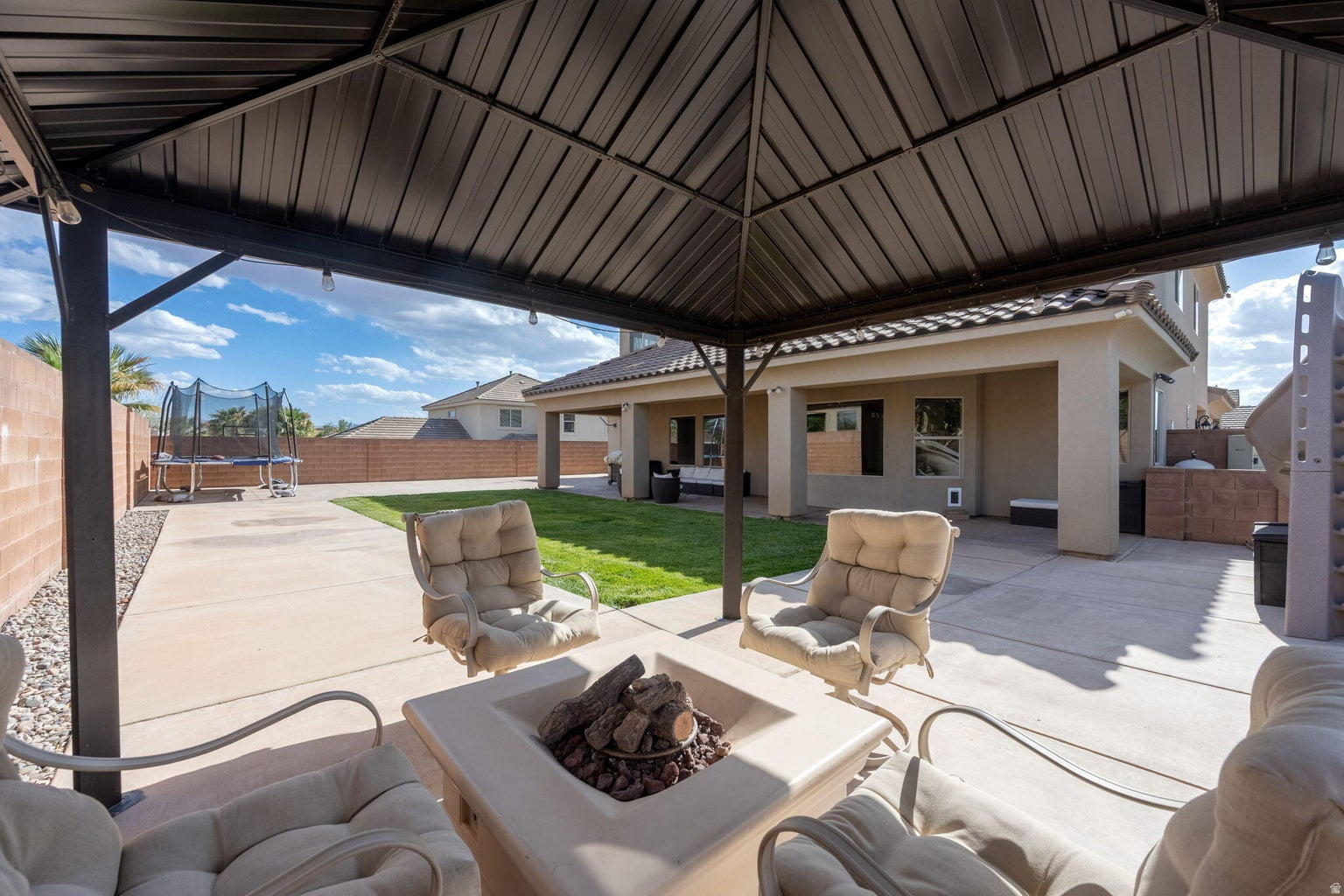 JEDORA ESTATES 1 - Residential