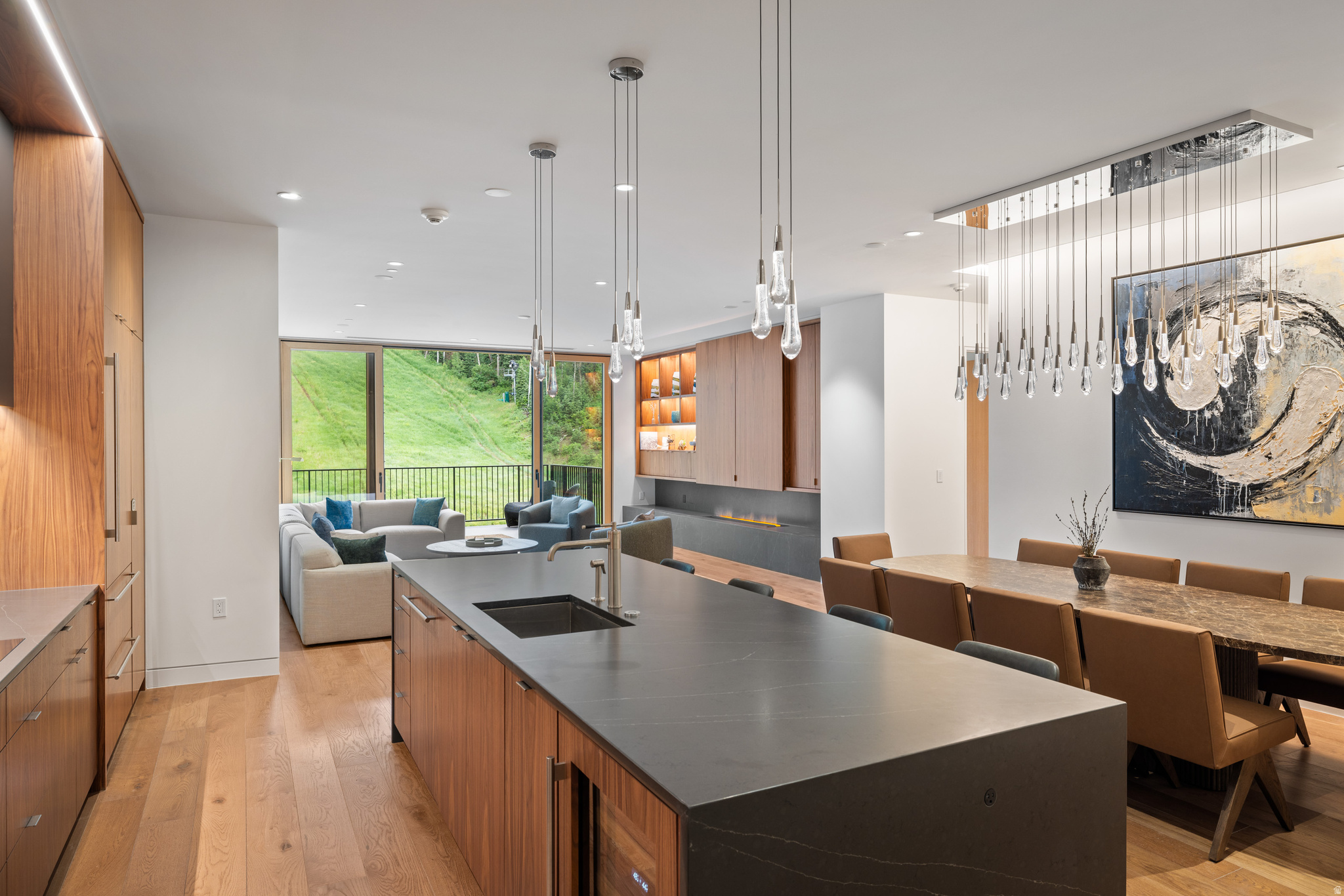 FOUNDERS PLACE - Residential