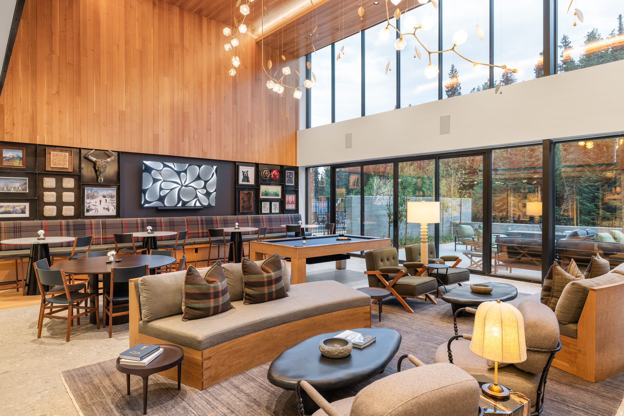 FOUNDERS PLACE - Residential